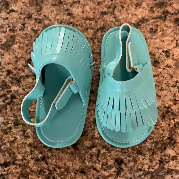 **WHOLESALE** Baby Shoe Assortment - Picture 5 of 7